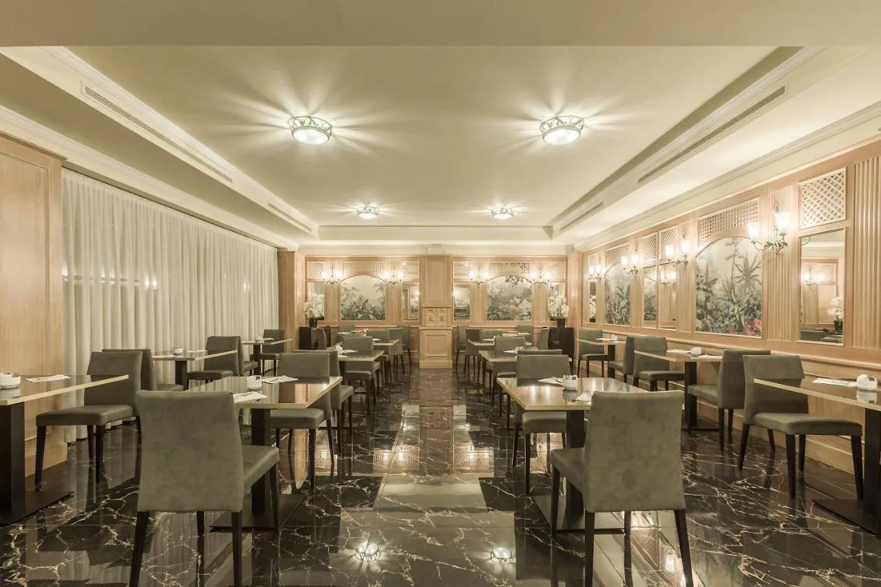 Doria Grand Hotel Milan 4*,