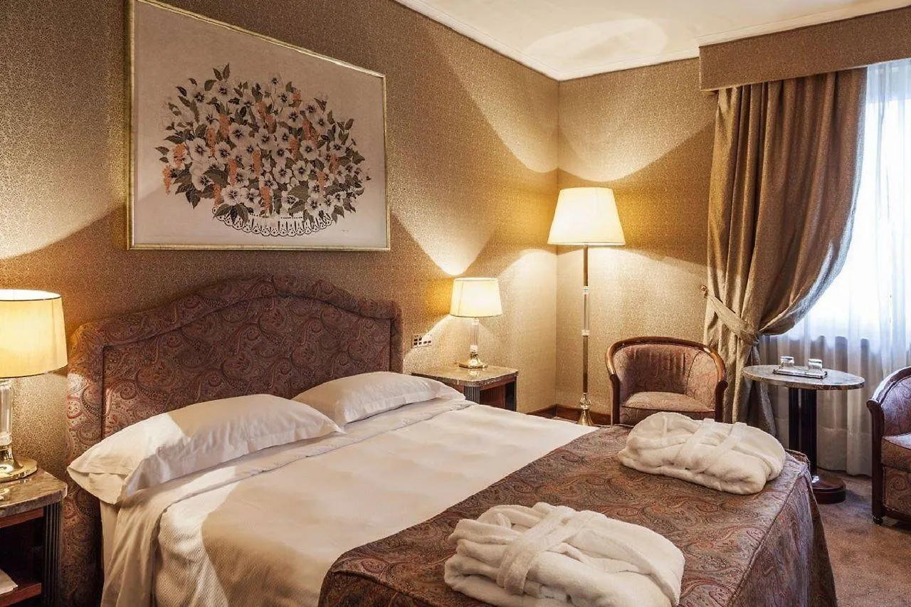 ****  Doria Grand Hotel Milan Italy