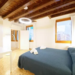 Dolcevita N 479 , Venice Italy